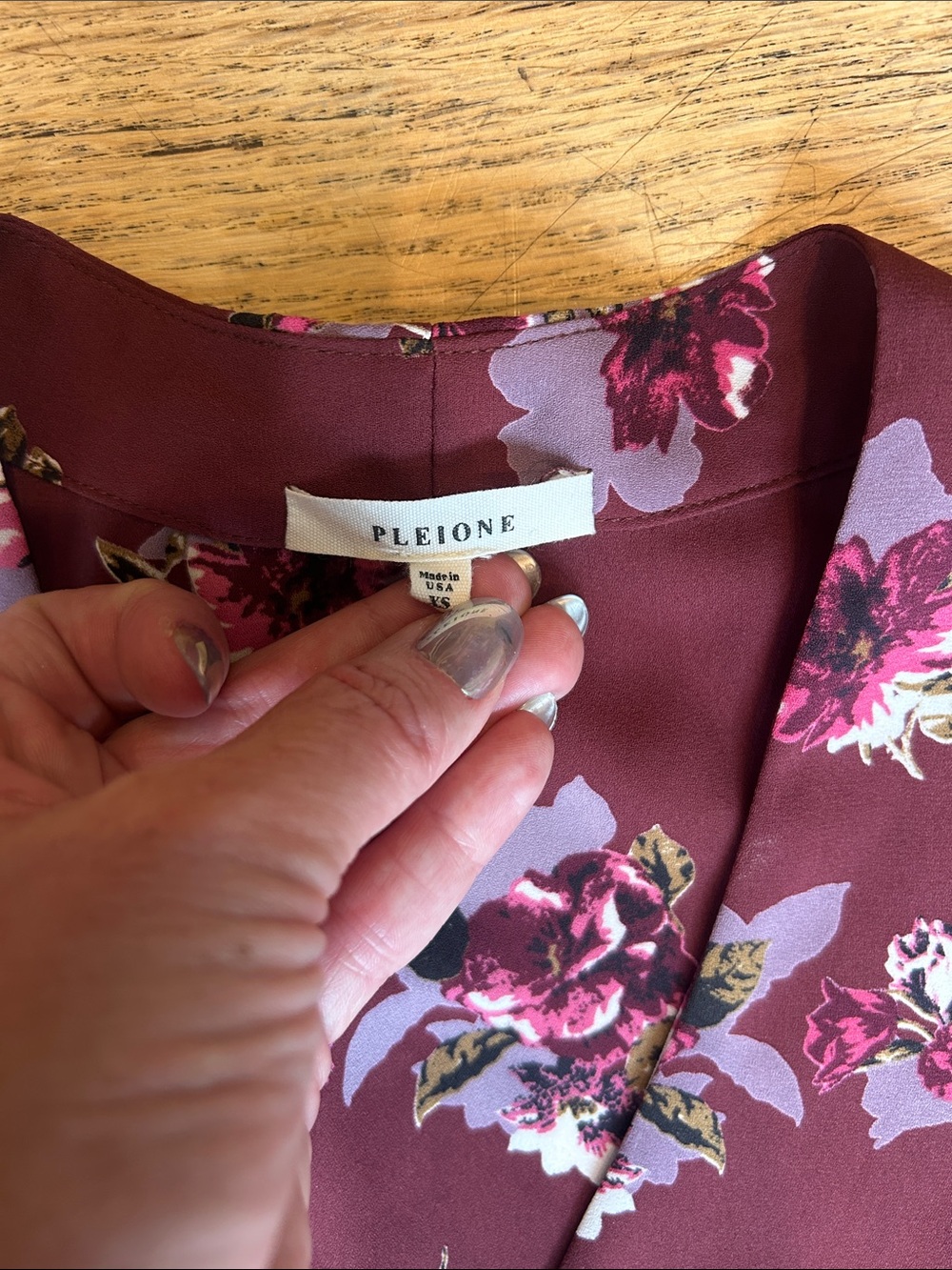 🌸3 FOR $20🌸 Pleione Mauve Floral V-Neck Blouse - Picture 3 of 7